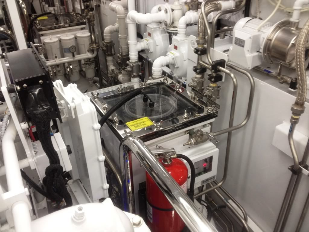 75mph MEGA YACHT Page 2